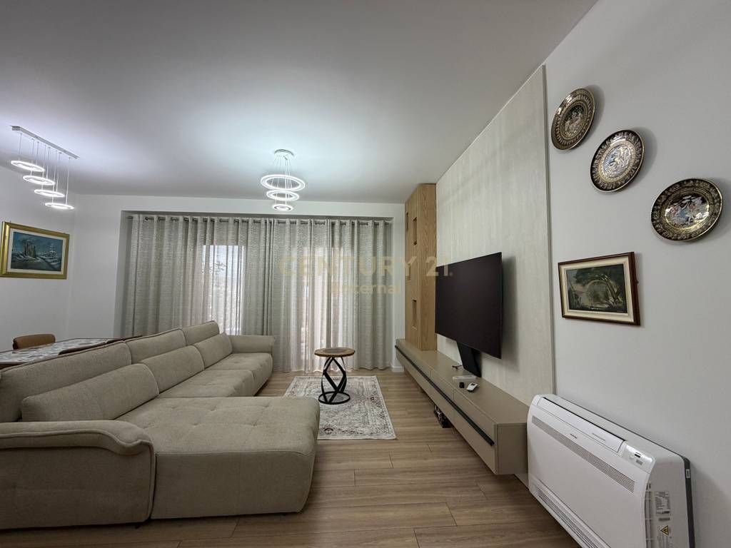 APARTMENT 3+1+2 WITH PARKING FOR RENT AT GARDEN BUILDING