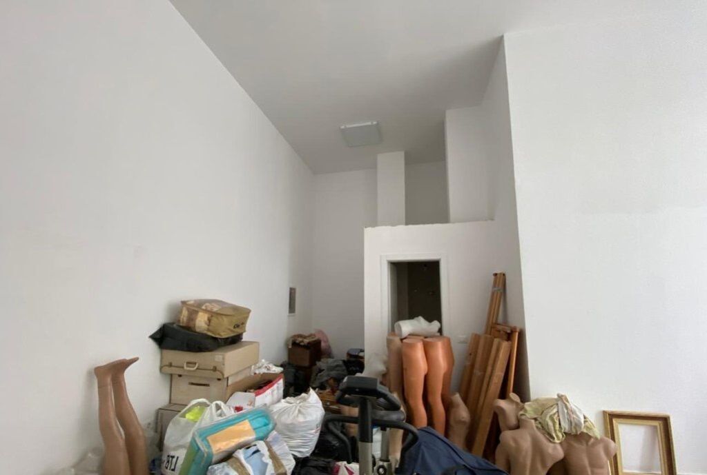 EXCLUSIVE! PARIS MUNICIPALITY COMMERCIAL UNIT FOR RENT