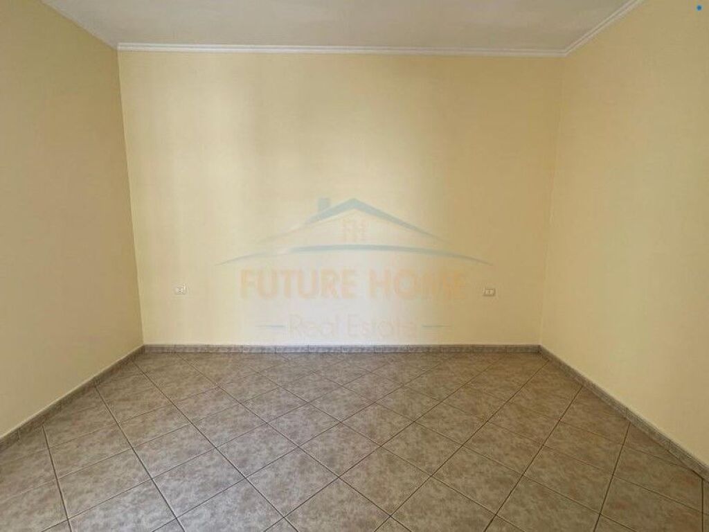 In vendita, Appartamento 2+1+2, Komuna e Parisit, Tirane