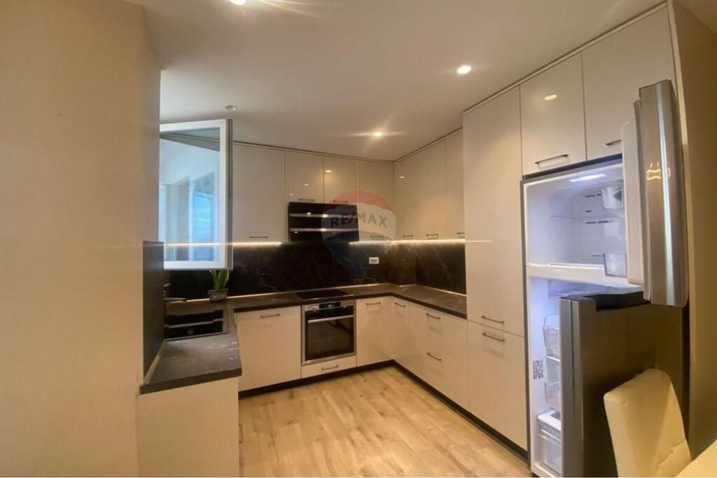 Apartament 2+1 +2 me qira tek Rruga e KAVAJES