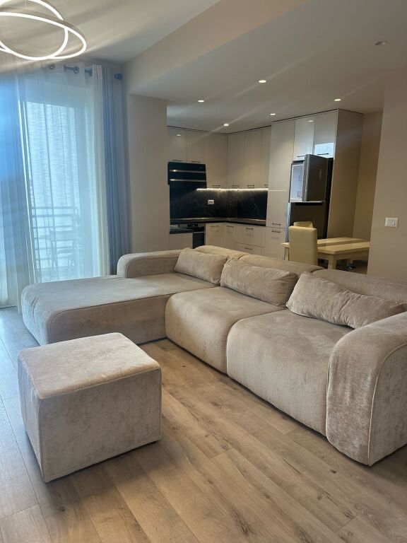 2+1 apartment for rent on Kavaja Street opposite Delijorgji