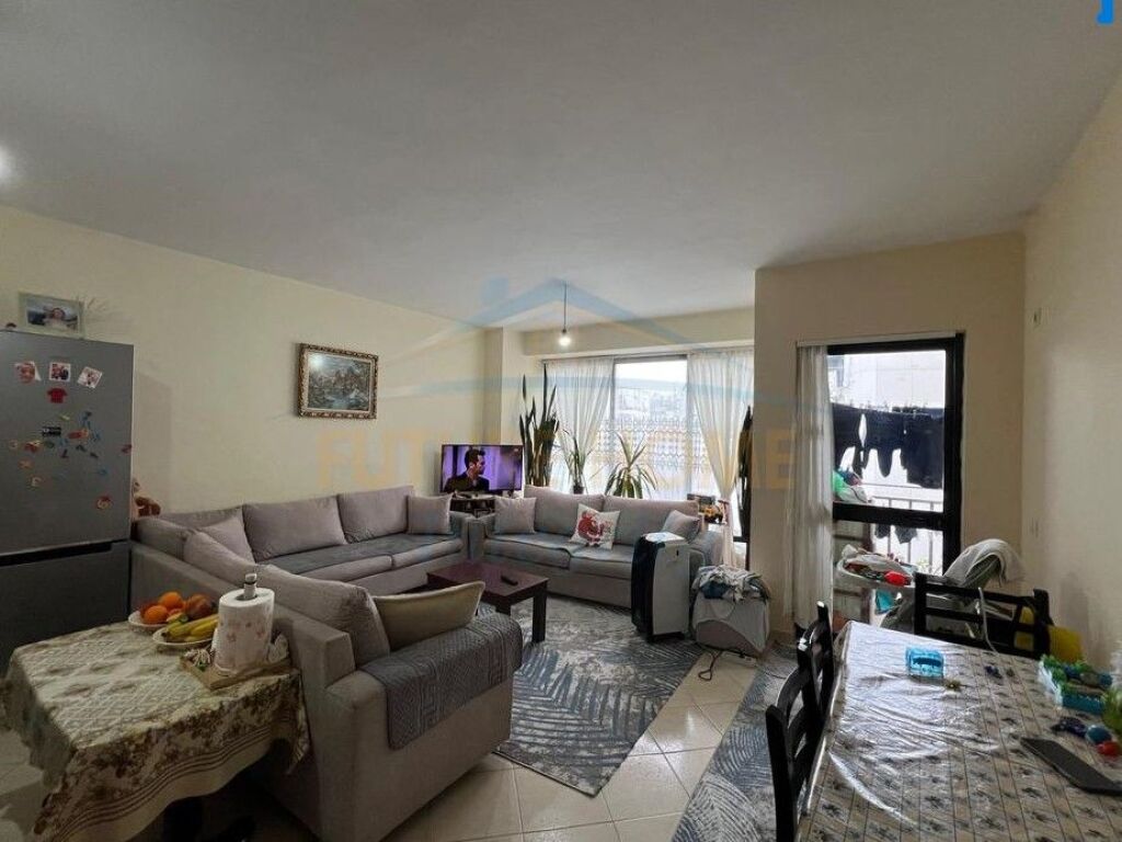 Shitet, Apartament 2+1, Misto Mame, Tiranë.