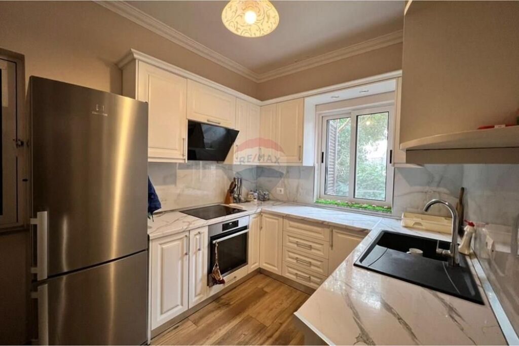 Vilë - Për Shitje - Mali i Robit, Durrës !