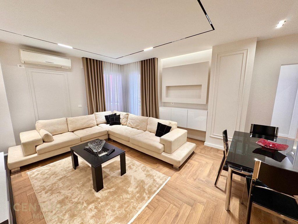 APARTAMENT 2+1 POST PARKIMI PRANE PAZARIT TE RI