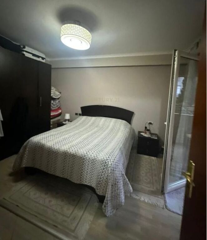 Apartament ne shitje 3+1 (i konvertuar) tek Fresku