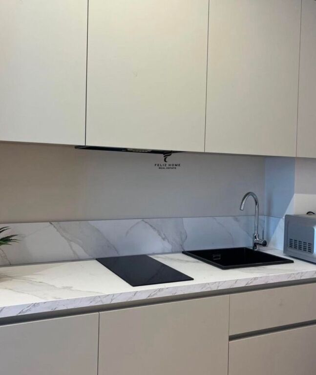 FOR SALE 3 APARTMENTS BARRICADES STREET 40,000,000 LEKE