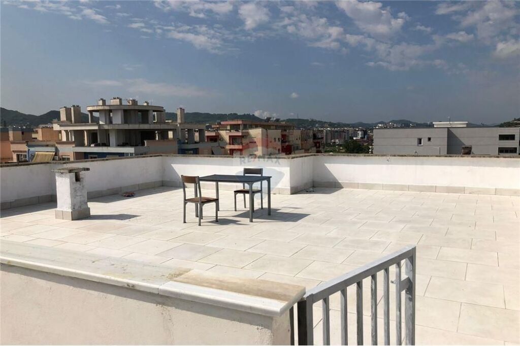 Apartament - Për Shitje - Rruga Teodor Keko, Tiranë