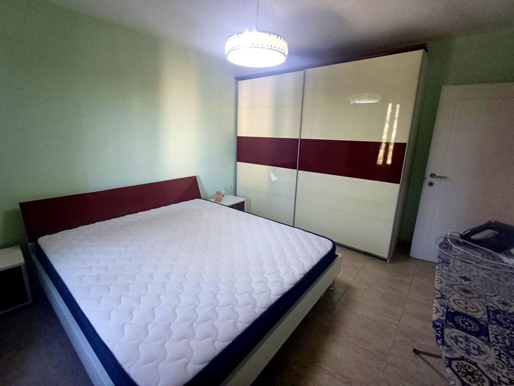 Apartament 2+1 me qira Ish Ekspozita (prane Gjykates) 550 euro