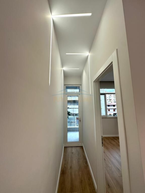 In vendita, Appartamento 1+1 Nuovo Anello, Tirana