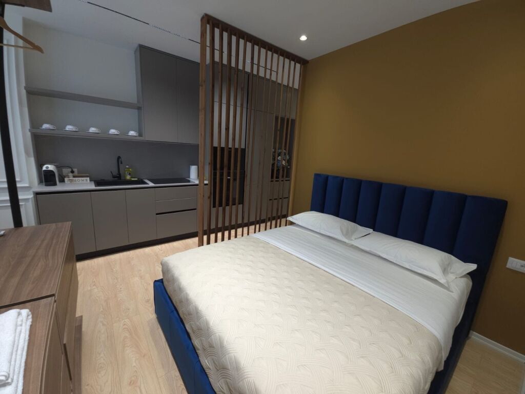 Rent 1+1 Bllok,Tirana