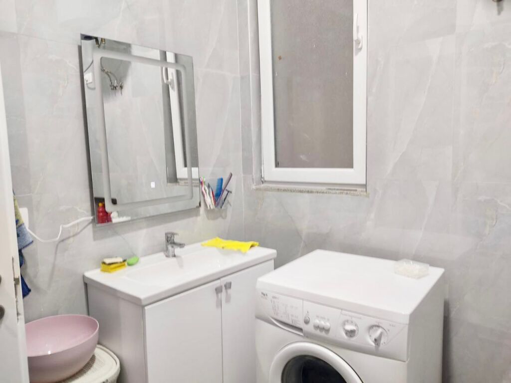 Shtepi private 1 kateshe me qira ne Baldushk