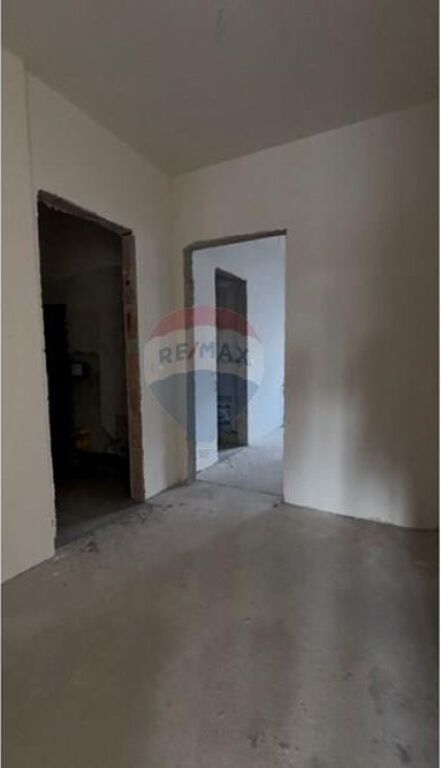 Shitet Apartament 2+1+2 në Don Bosco