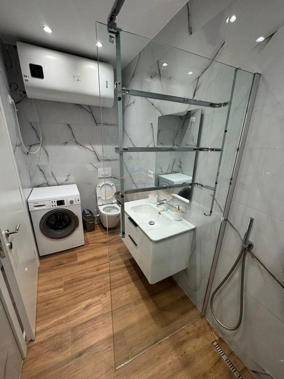 Qera, Apartament 2+1+2, Rruga Mine Peza, Tirane.