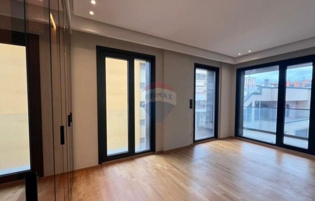 Apartament - Për Shitje - Ambasada Amerikane, Tiranë(ID: 530181096-196)