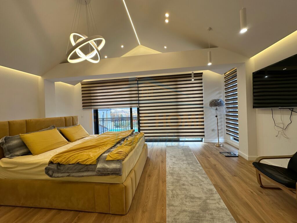 Affitto, Villa su 2 Piani, TEG, Tirana.