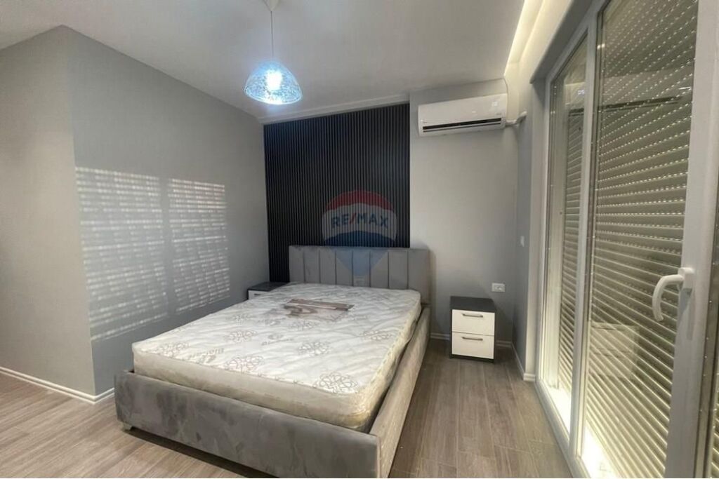 apartament me qira 1+1