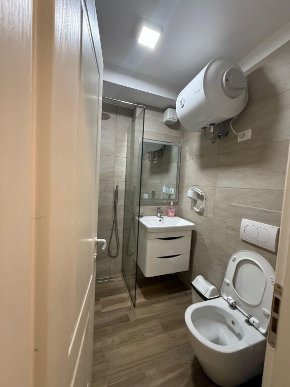 Affittasi 2+1 a Myslym Shyr