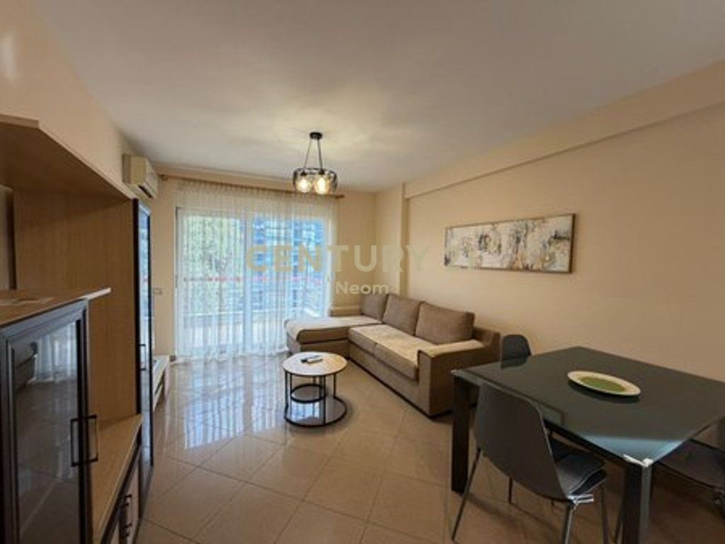 APARTMENT 2+1+2 WITH PARKING SPACE FOR RENT AT DRY LAKE