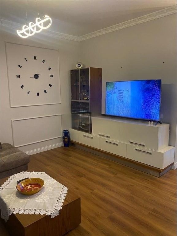 Apartament 2+1 Me Qira në Rruga e Dibrës, Tiranë - 650€