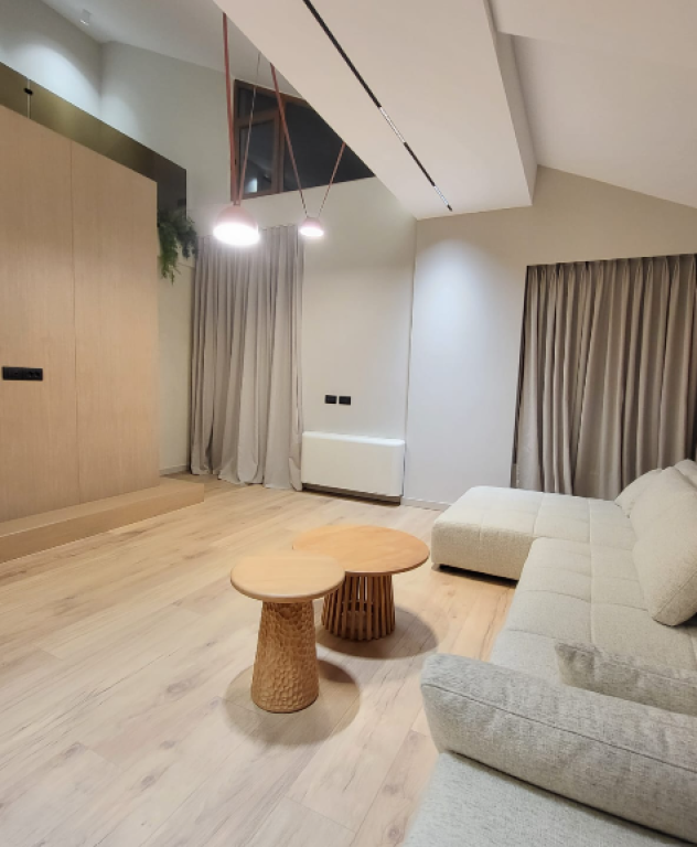 🏡 IN AFFITTO – DUPLEX 3+1+2 + POSTO AUTO | VICINO A Kodra e Diellit