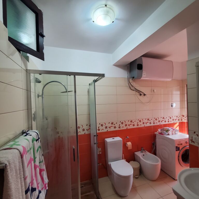 Apartament 3+1, Qender!