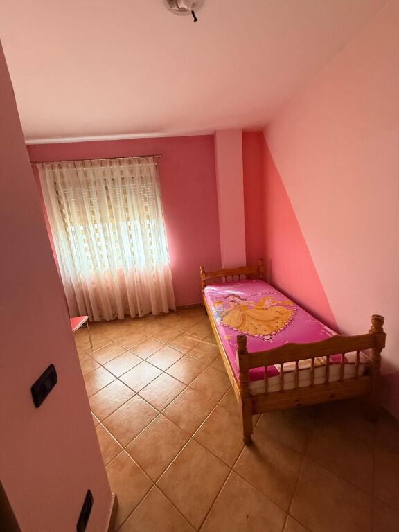 AFFITTASI APPARTAMENTO 2+1+PARCHEGGIO AL GLOBE