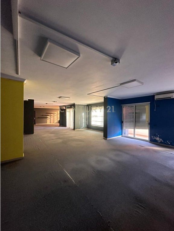 Ambiente Open Space 585 m² in Affitto – Ex Parco