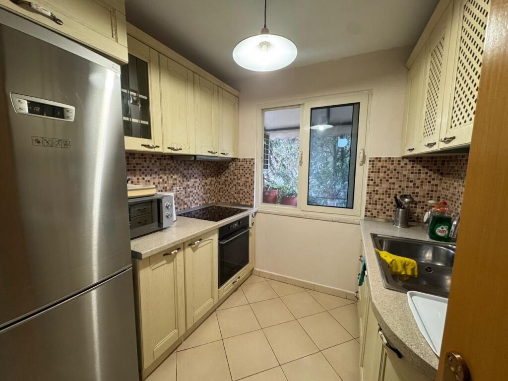 Apartament 2+1, Rruga e Durresit!