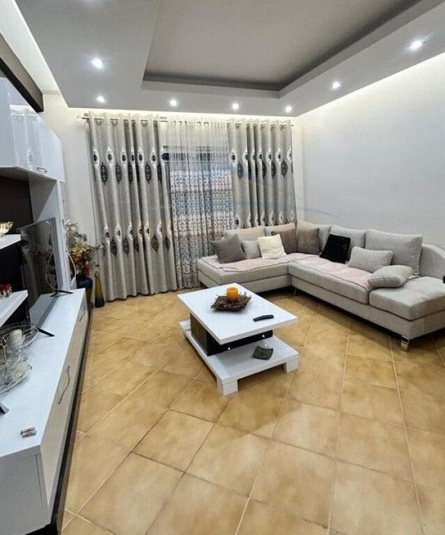 Affitto, Appartamento 2+1, Fresk, Tirana