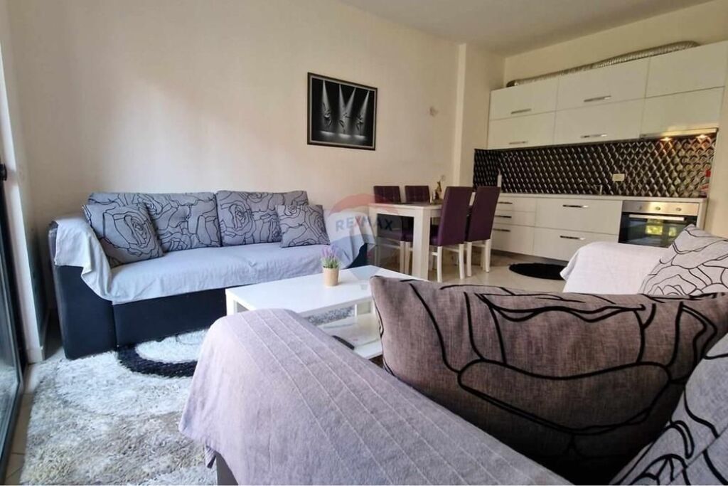 Jepet me Qira Apartamenti 1+1