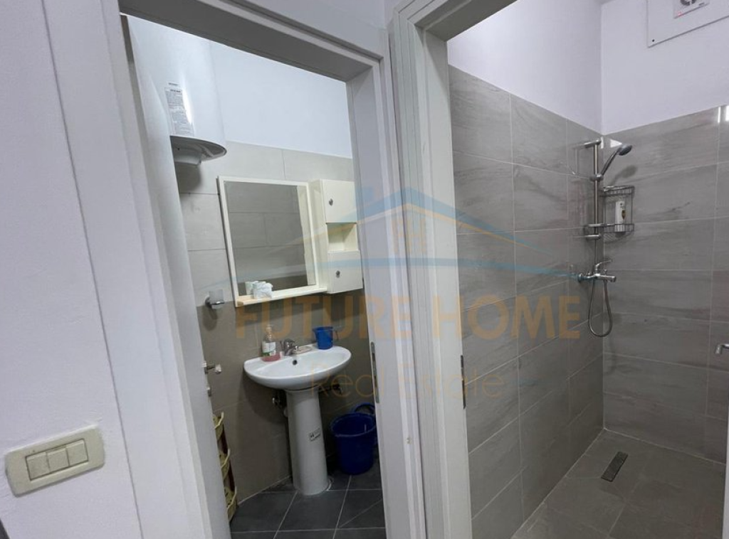 Qira, Apartament 2+1 , Rruga e Kavajes, Tiranë