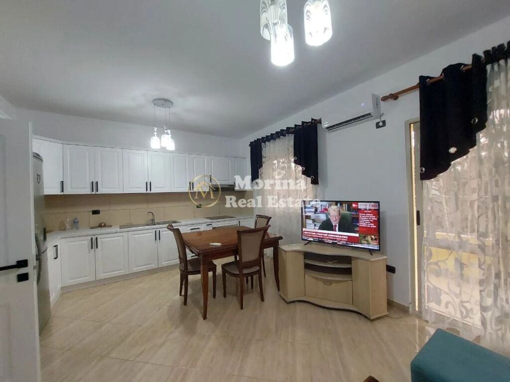 Affitto | Casa privata 3 + 1 | Via Dibrës | 700 €/mese