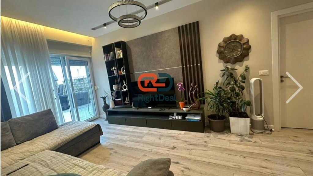 At Residence Kodra E Diellit 2, Super Apartment 3+1 For Sale, With Super View And At A Bargain Price !