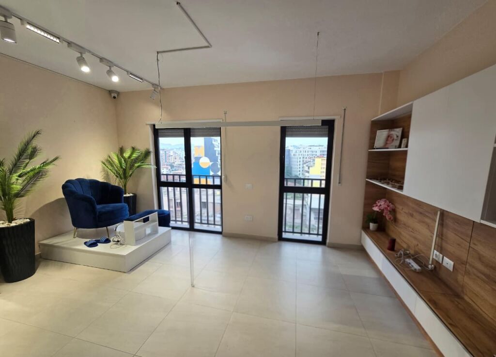 Appartamento 3+1+2+2 Balconi in Vendita, Vila Gold