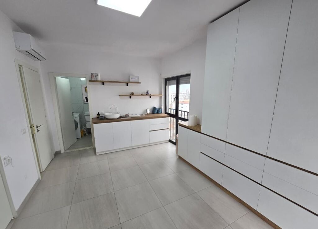 Appartamento 3+1+2+2 Balconi in Vendita, Vila Gold