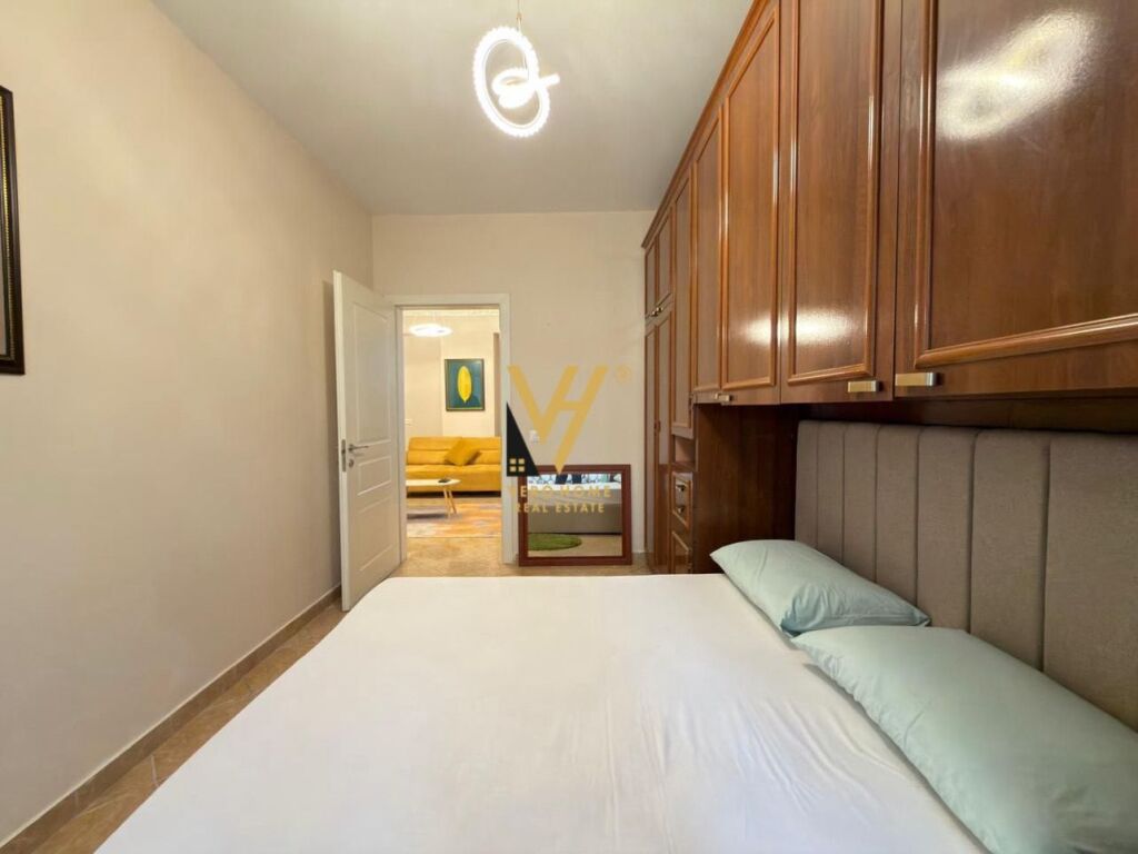 JEPET APARTAMENT 2+1+BLK ME QIRA TE RRUGA ELBASANIT 65.000 LEKE