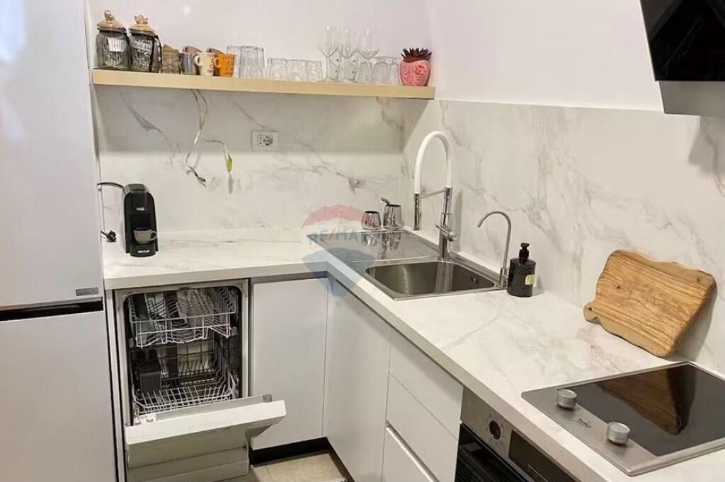 Apartament - Për Shitje - Hipoteka, Tiranë ID: 530411003-516