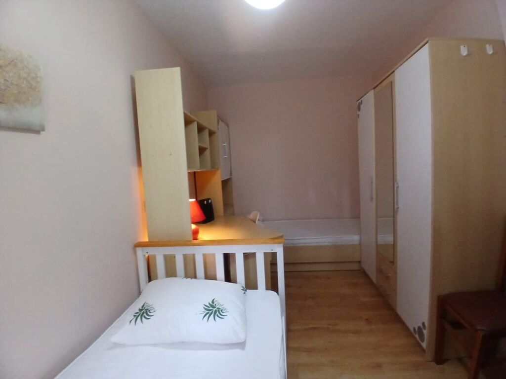 Jepet Me Qera Apartament 2+1+1 Ballkon