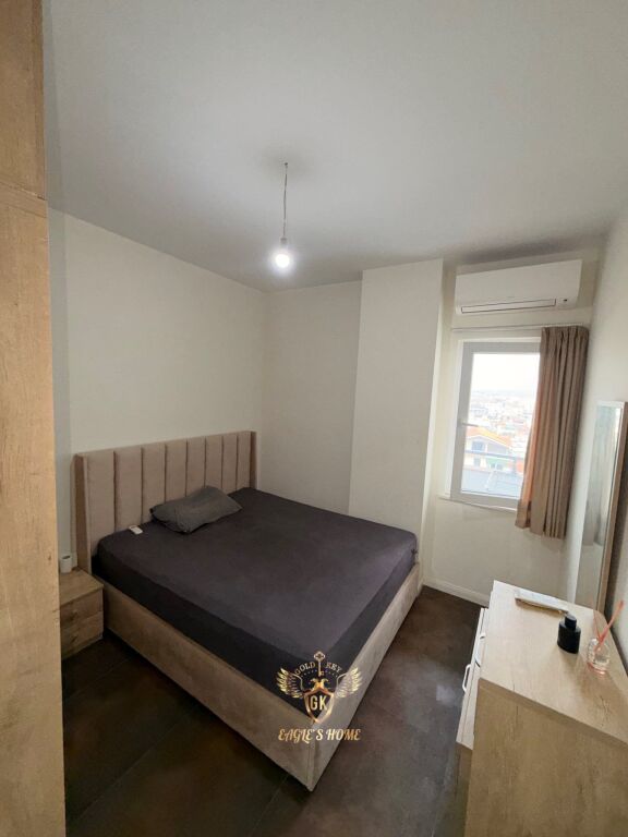 APARTAMENT ME QERA  1+1 me ballkon  450€