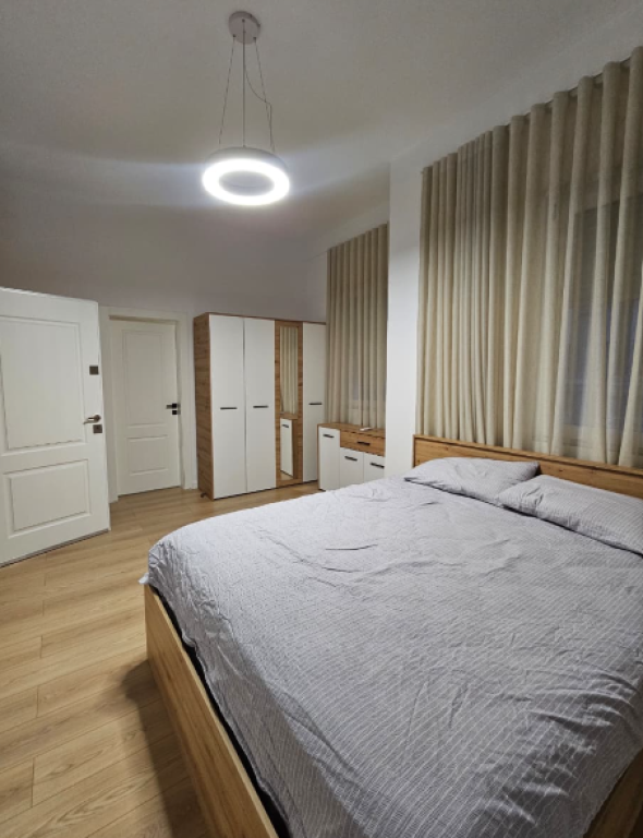 🏡 Vilë me Qira – Rezidenca “Vila Lule” | pranë TEG