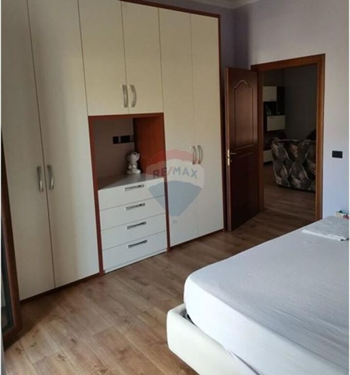 Vilë - Për Shitje - Tufinë, Tiranë 250,000 €