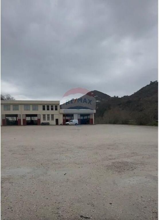 Shop Warehouse for rent, Mullet