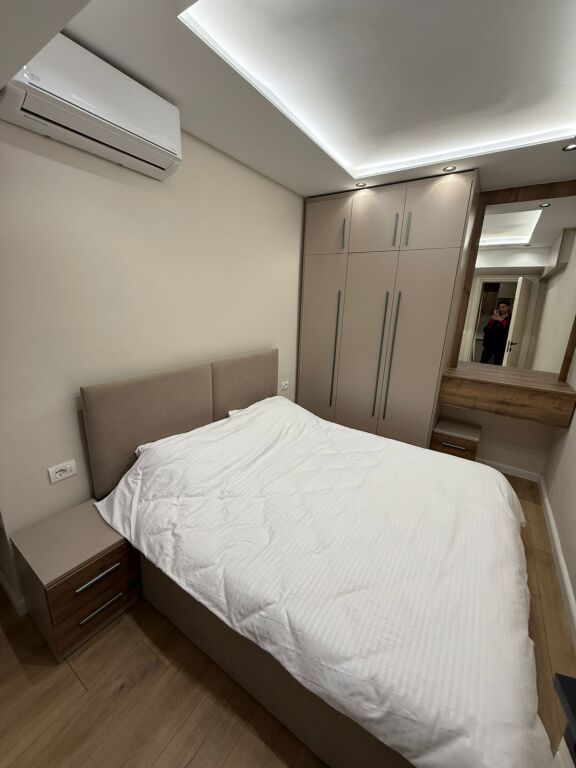 21 December, opportunity 1+1 apartment for rent 50,000 lek