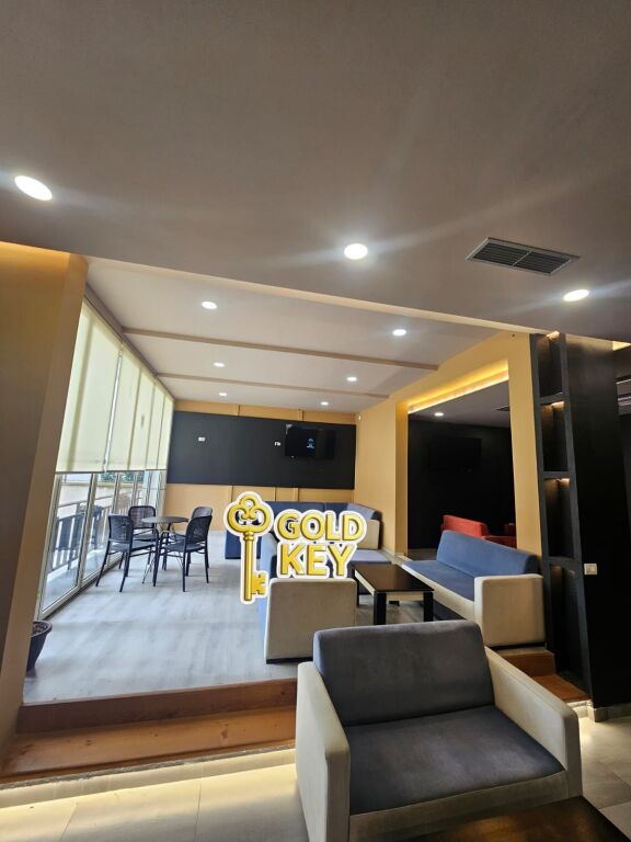 🏬 SHITET LOKAL I KOMPLETUAR VALA PARK DURRES