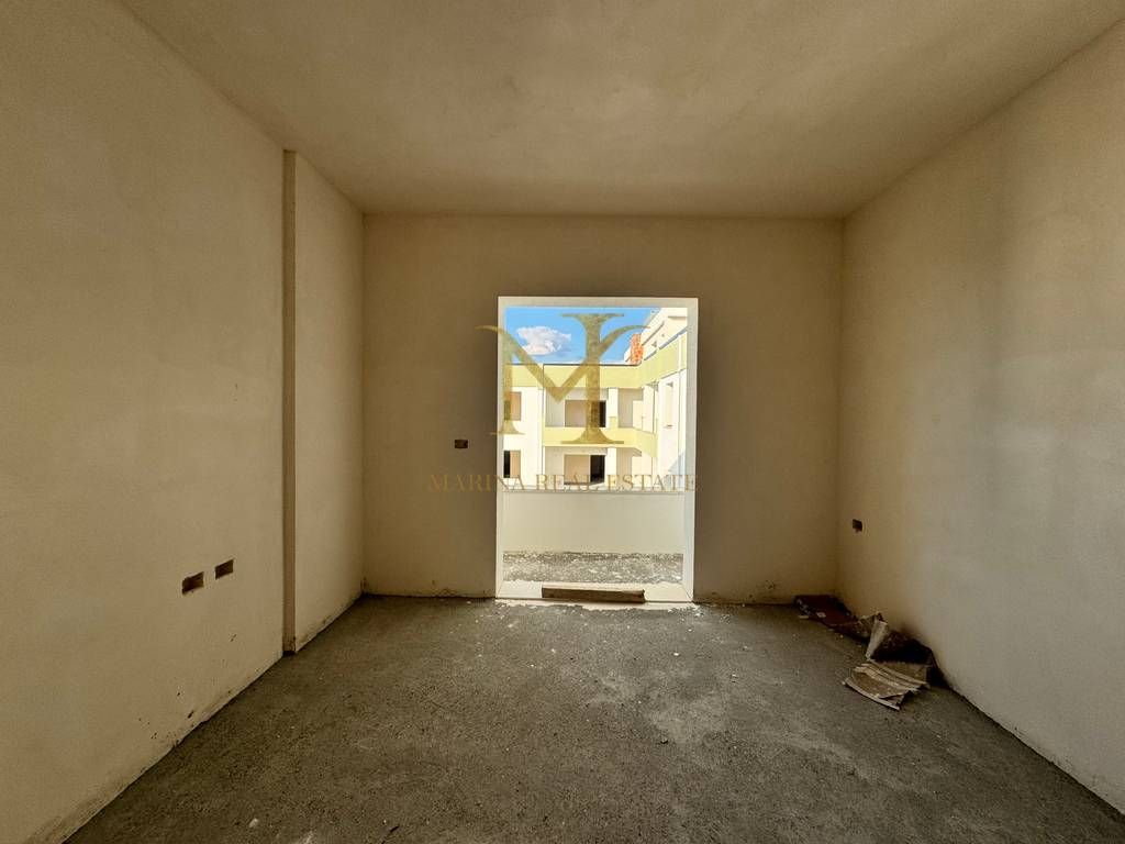 Shitet studio në Golem. 37.6m2