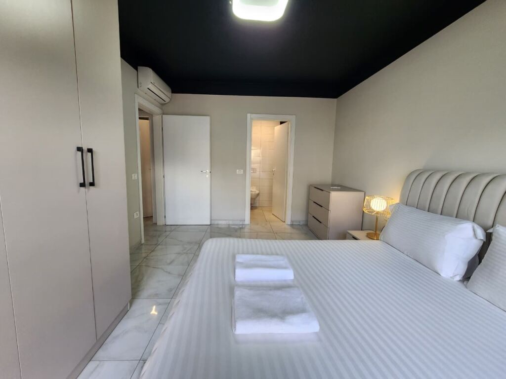 Super apartament 2+1+2wc+ (📍 Parku olimpik- Ngjiturë me Komuna e parisit) 110 m2( Super pallat 2023 )100% I Ri 🔥🔥1,100 € / muaj