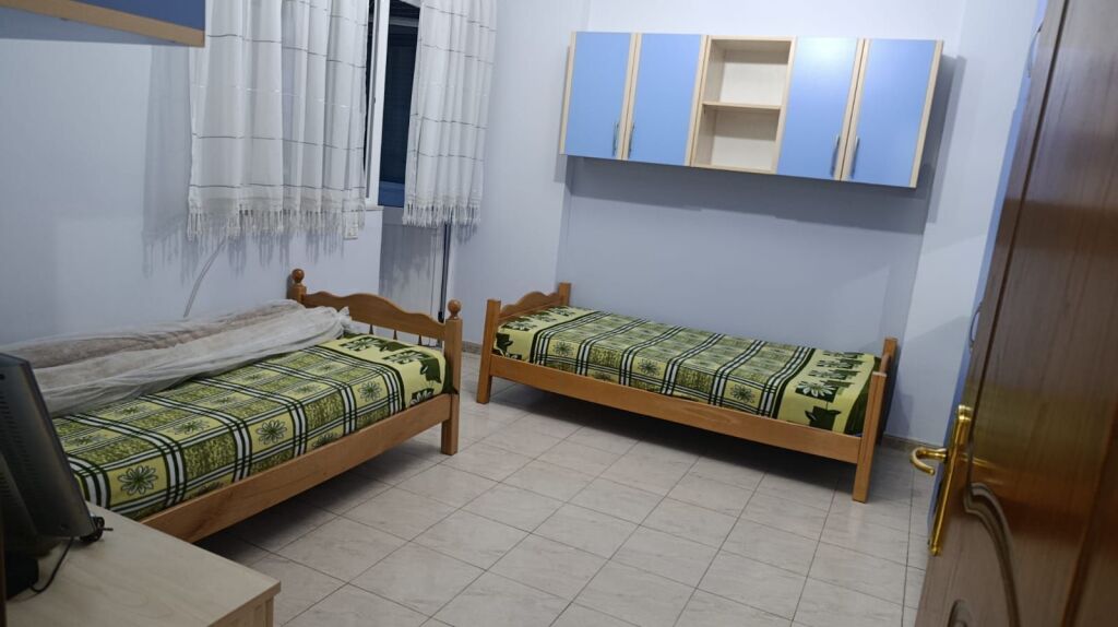 FOR RENT APARTMENT 2+1  📍 Don Bosko, near Qazim Turdiu School  • 4th floor, new building with elevator • East–South orientation, sunny all day • Quiet area with facilities  💶 Price: 620 € (negotiable)