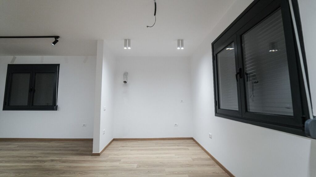 JEPET ME QERA AMBIENT BIZNESI 2 KATE PRANE MUZEUMIT, DURRES