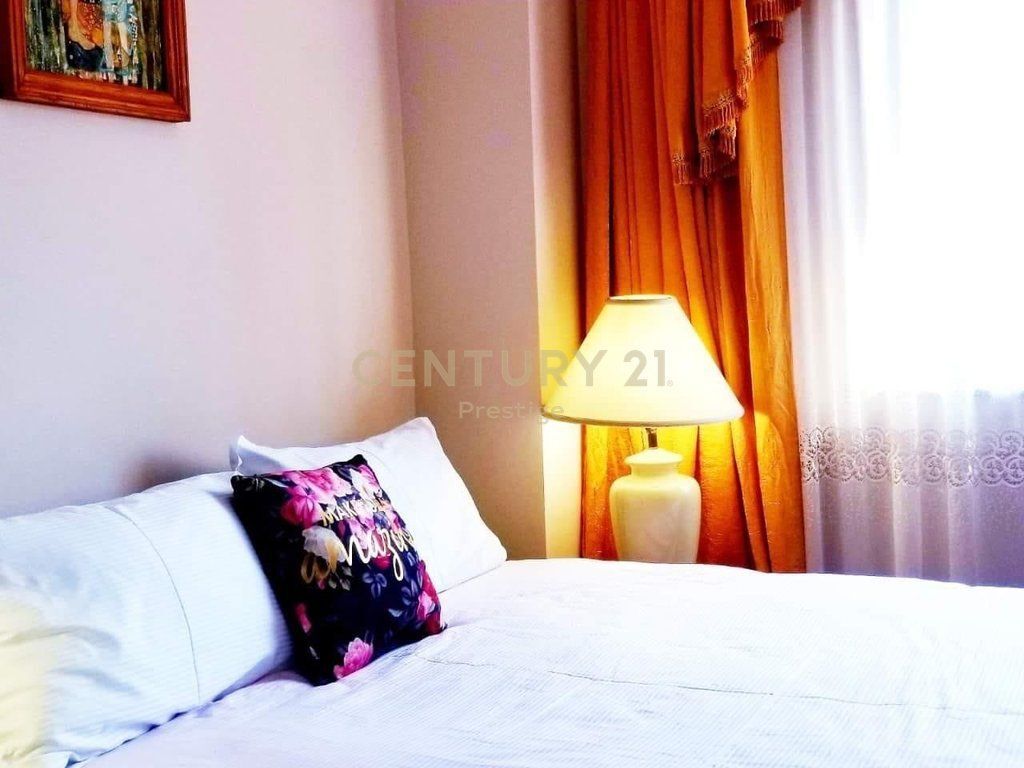 Në shitje apartament modern 2+1+2 pranë Shkollës së Baletit.