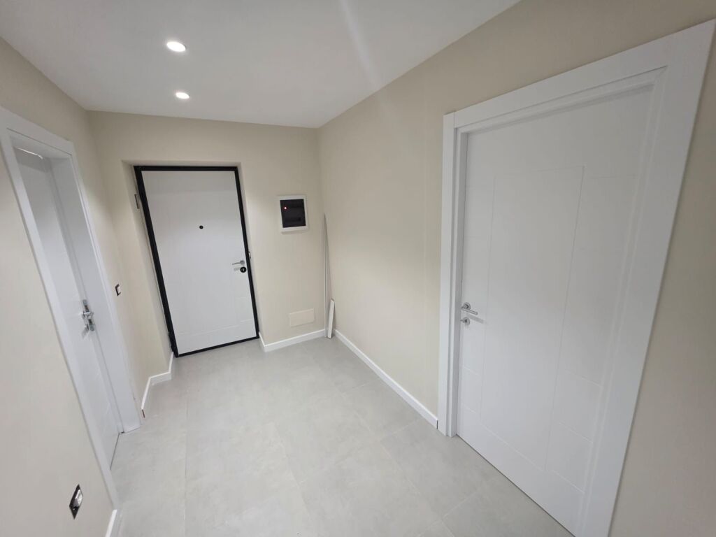 SHITET APARTAMENT 2+1 I RINOVUAR – OXHAKU